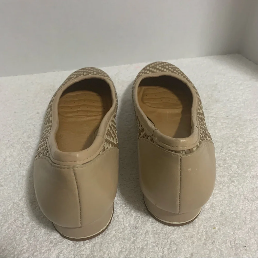 Nurture Leather‎ Flats Sloane Light Brown & Ivory Women's Size 9M